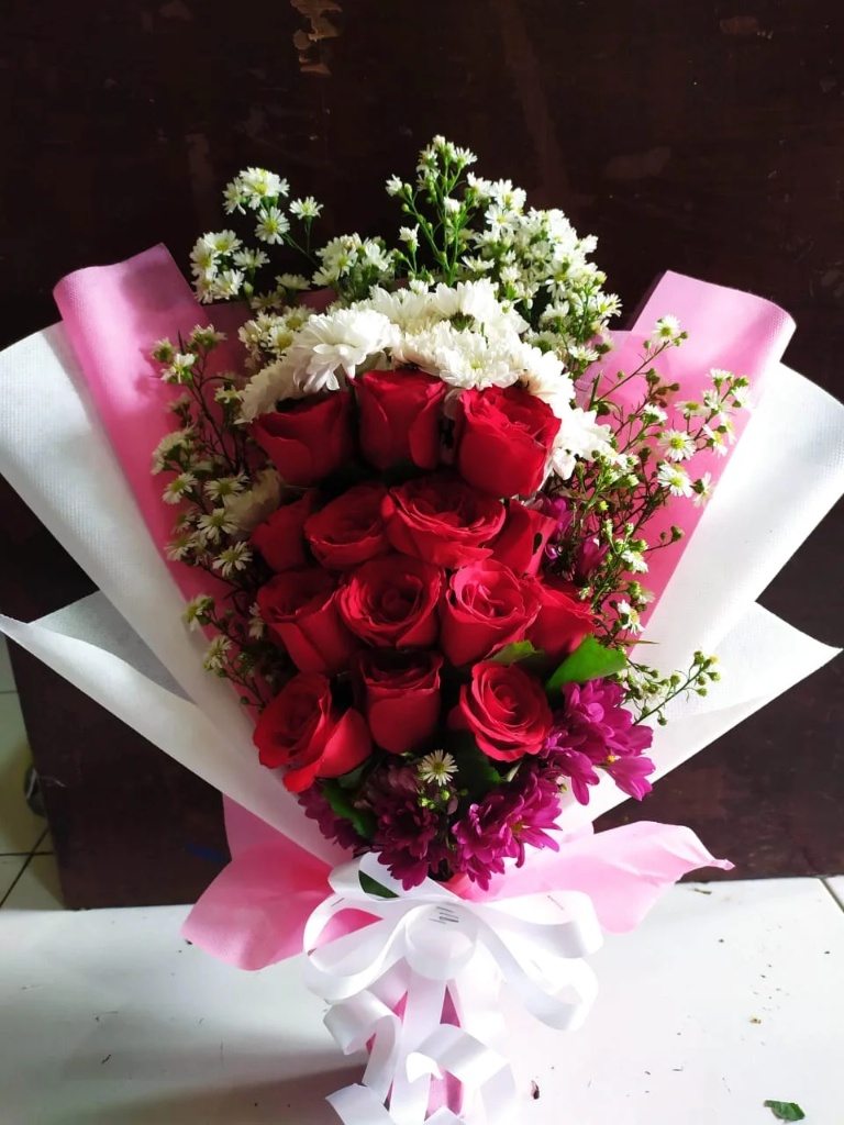 Buket mawar pink dan putih