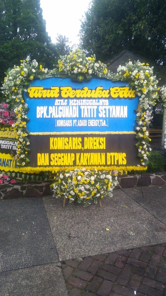 Bunga putih untuk acara spesial